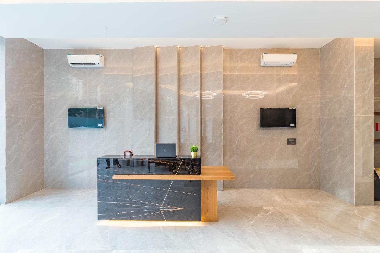 Ar Jewels Royale - Koregaon Park Nx 4*