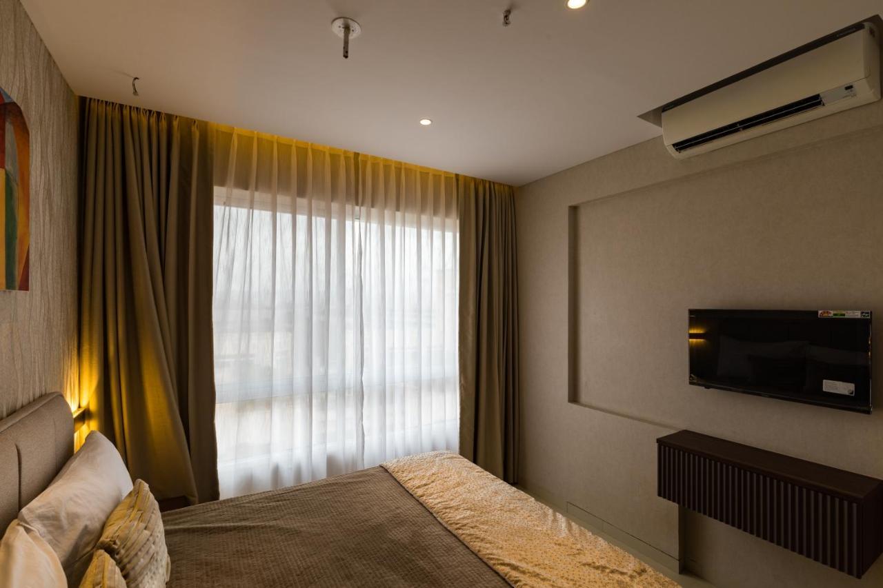 Ar Jewels Royale - Koregaon Park Nx