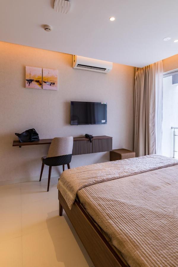 Ar Jewels Royale - Koregaon Park Nx